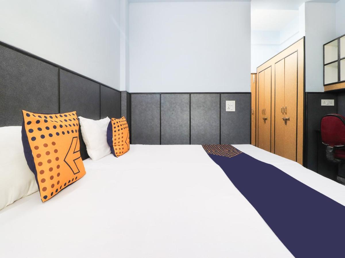 SPOT ON 82236 Aryan Home Stay Jhajra Bagian luar foto